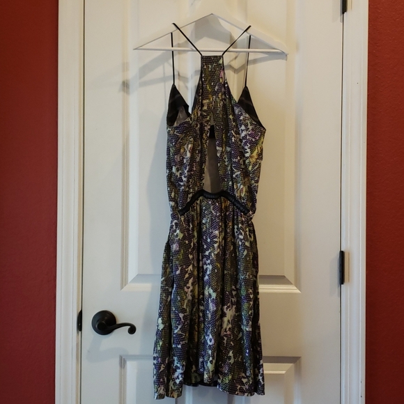 LULULEMON Floral Cutout Back City Summer Dress 6 - Picture 9 of 12